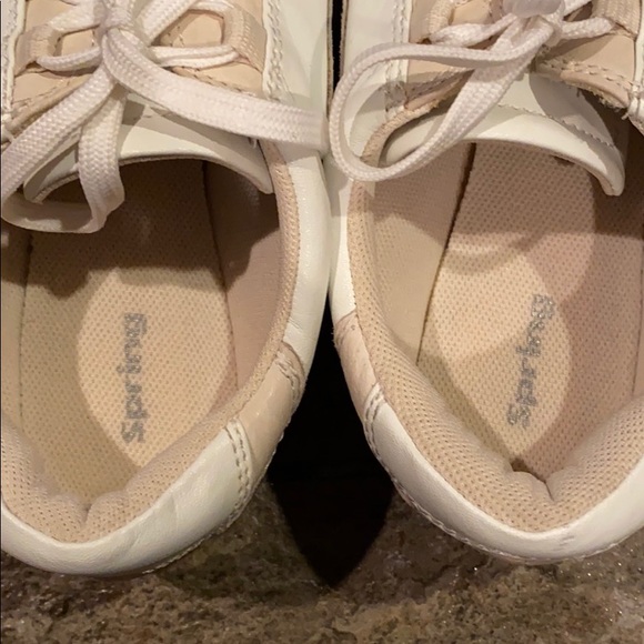 EUC Spring Tan/White Sneakers from Montreal - Picture 3 of 6